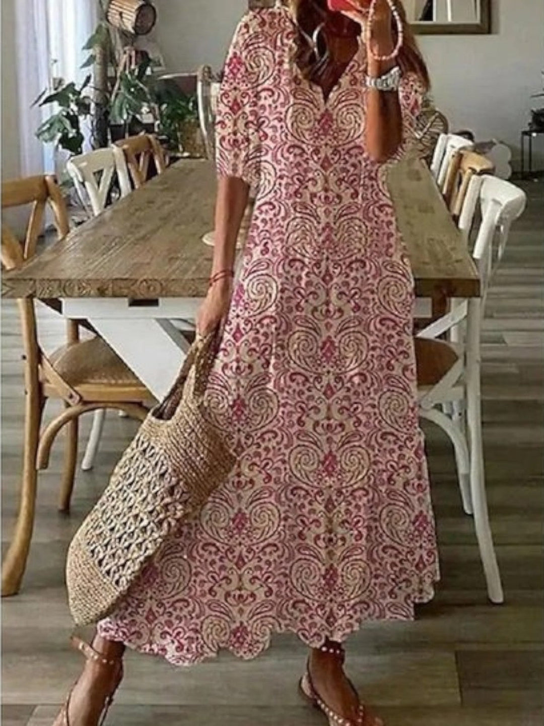 Monique – Compliment-Attracting Flowy Dress