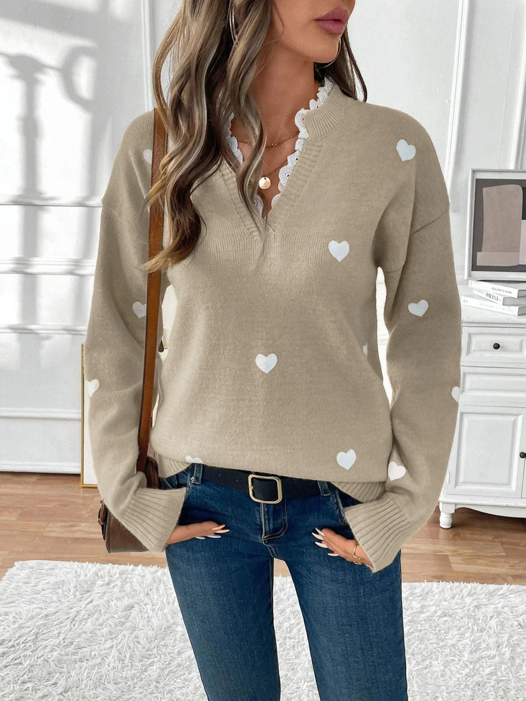 Uma | Women's Heart Sweater Scalloped V Neck Sweater